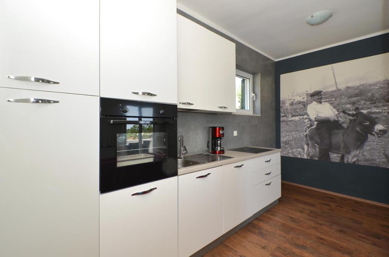 Holiday Home Nevera Kaštela 외부 사진